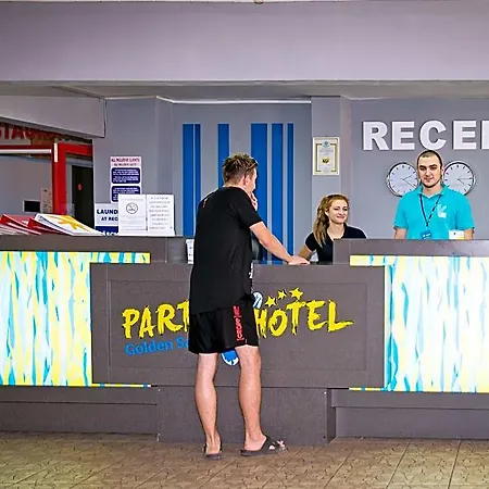 Ξενοδοχείο Party Golden Sands